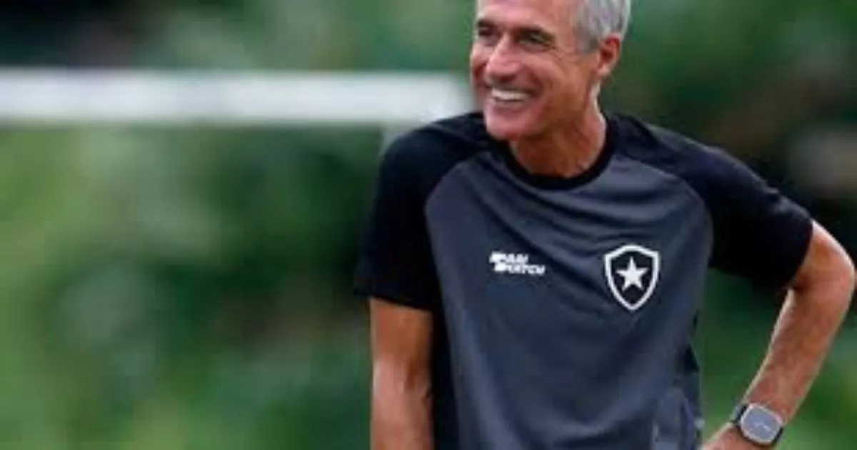 Botafogo Enfrenta Potencial "Transfer Ban" Após Treinador Luís Castro Processar Clube na FIFA